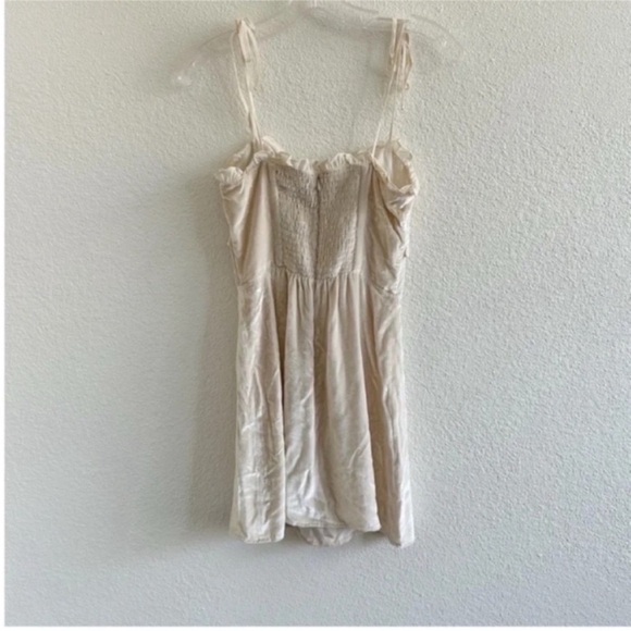 Reformation Bev Velvet Mini Dress Almond NWT - Picture 6 of 10